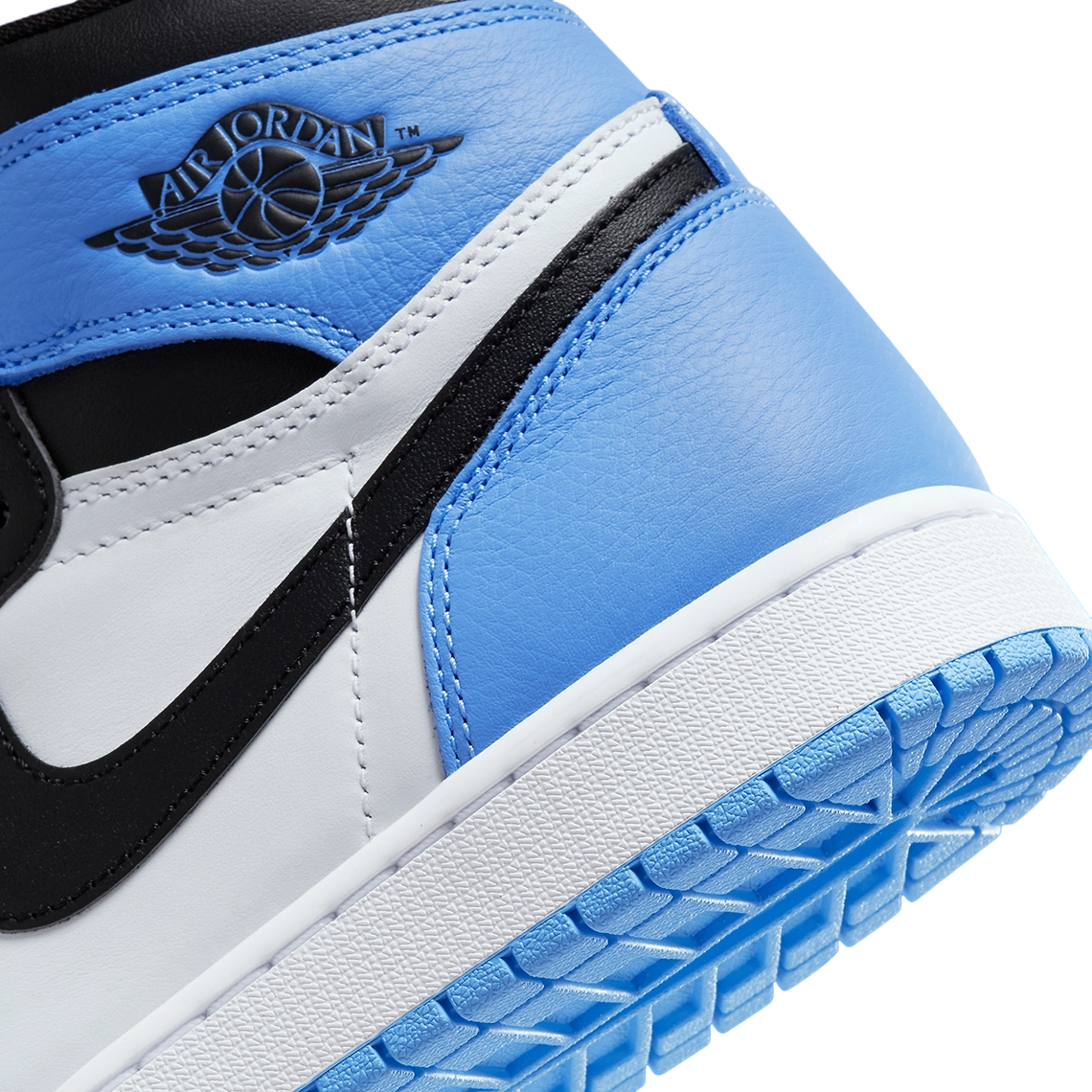 Air Jordan 1 High OG - UNC Toe