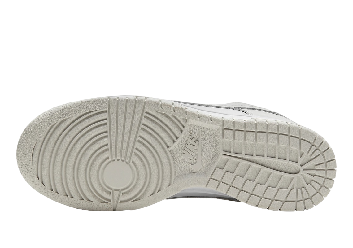 Nike Dunk Low - Photon Dust (W)