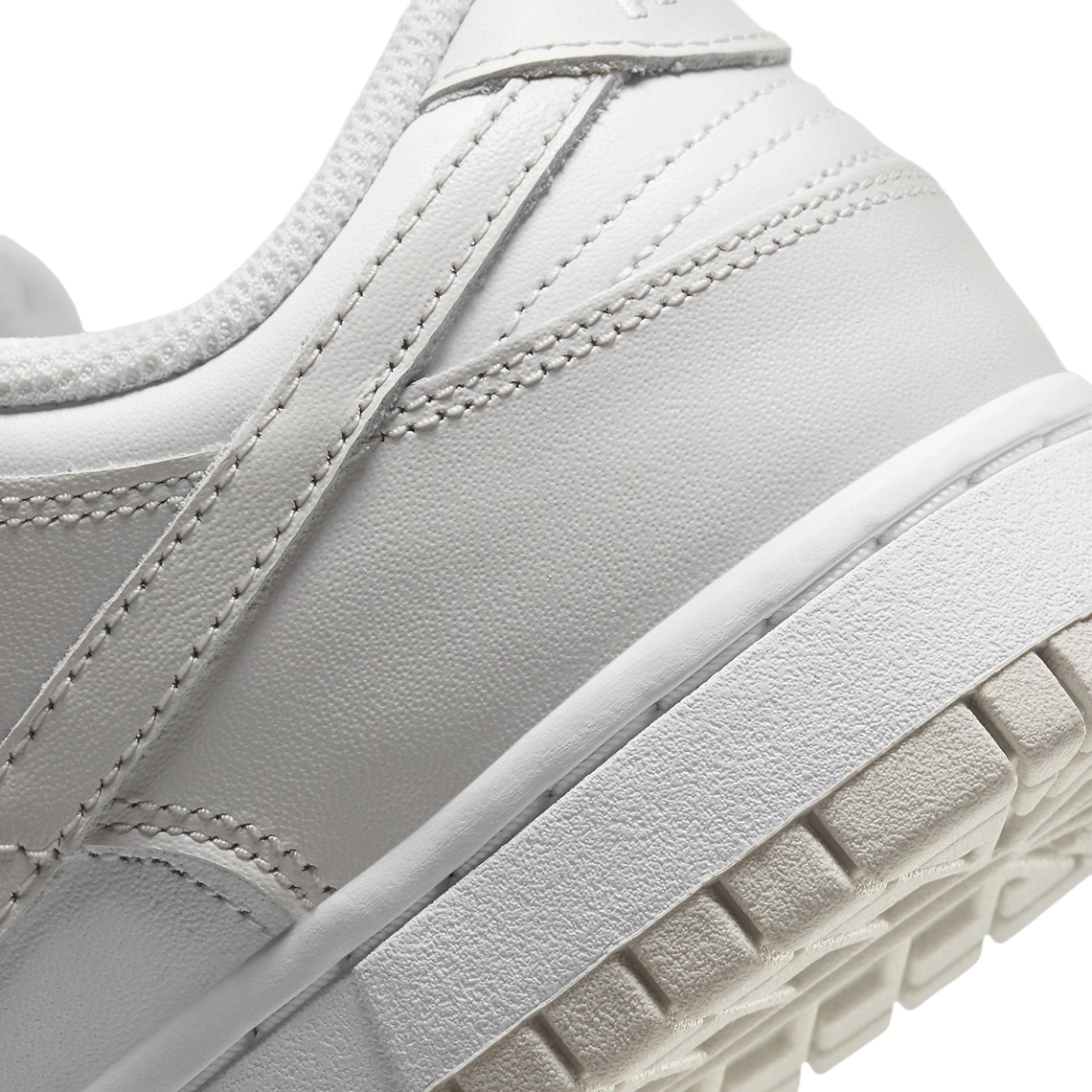 Nike Dunk Low - Photon Dust (W)