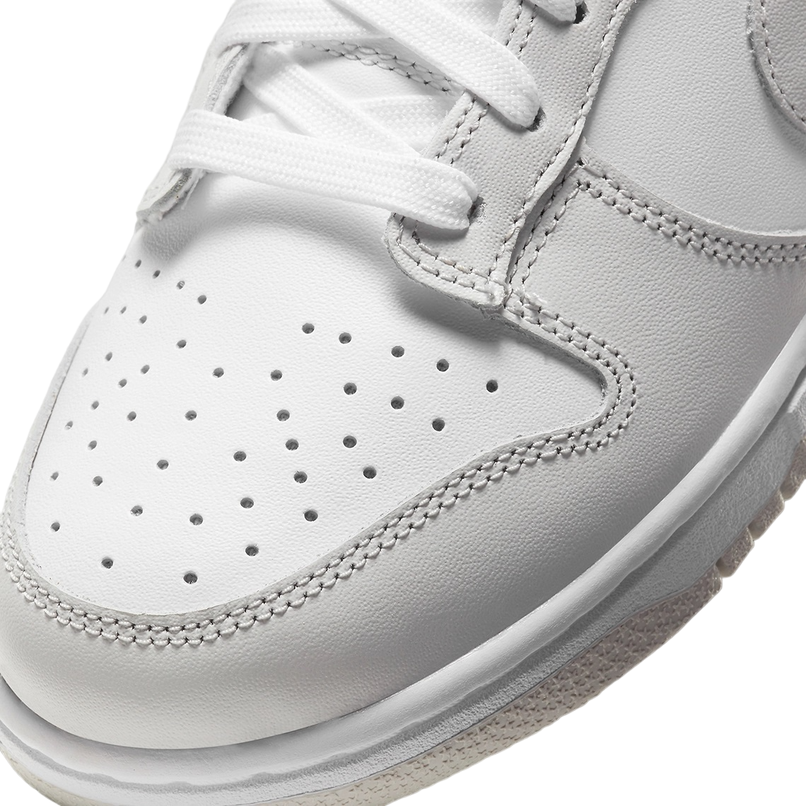 Nike Dunk Low - Photon Dust (W)