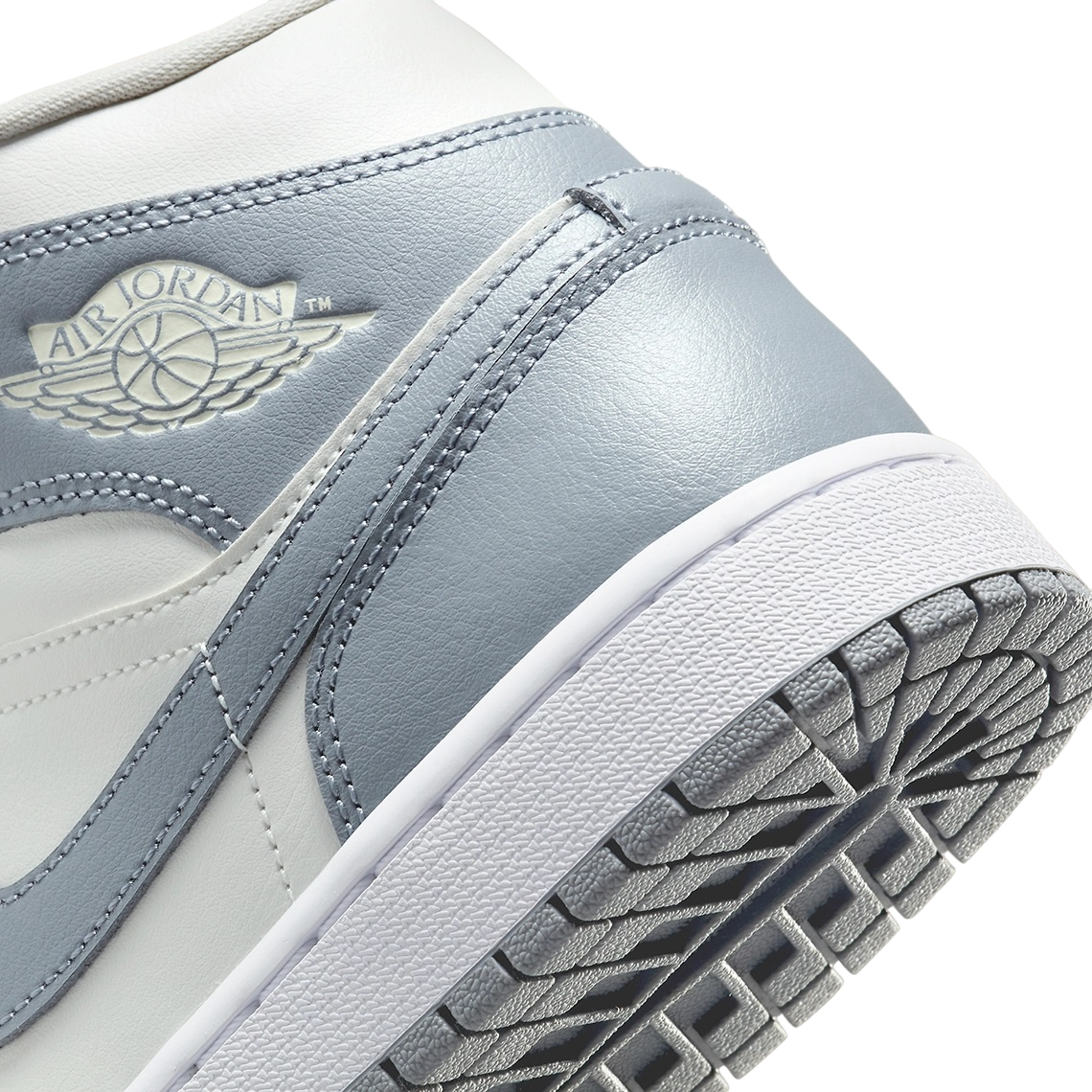 Air Jordan 1 Mid - Sail Stealth White (W)