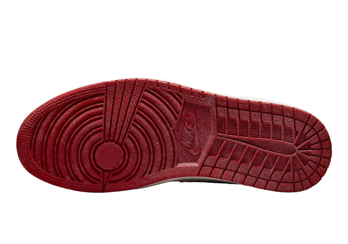 Air Jordan 1 High OG - Chicago "Lost & Found"