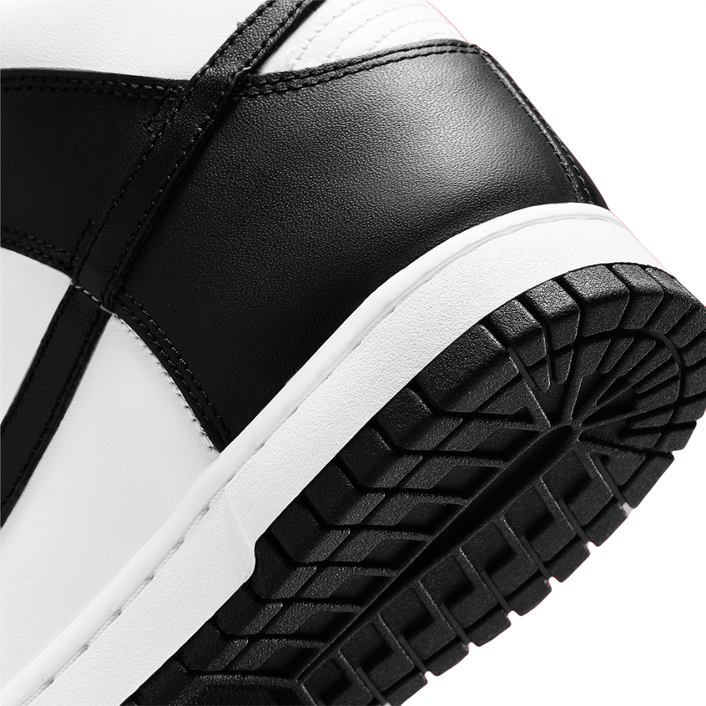 Nike Dunk High - Panda (W)