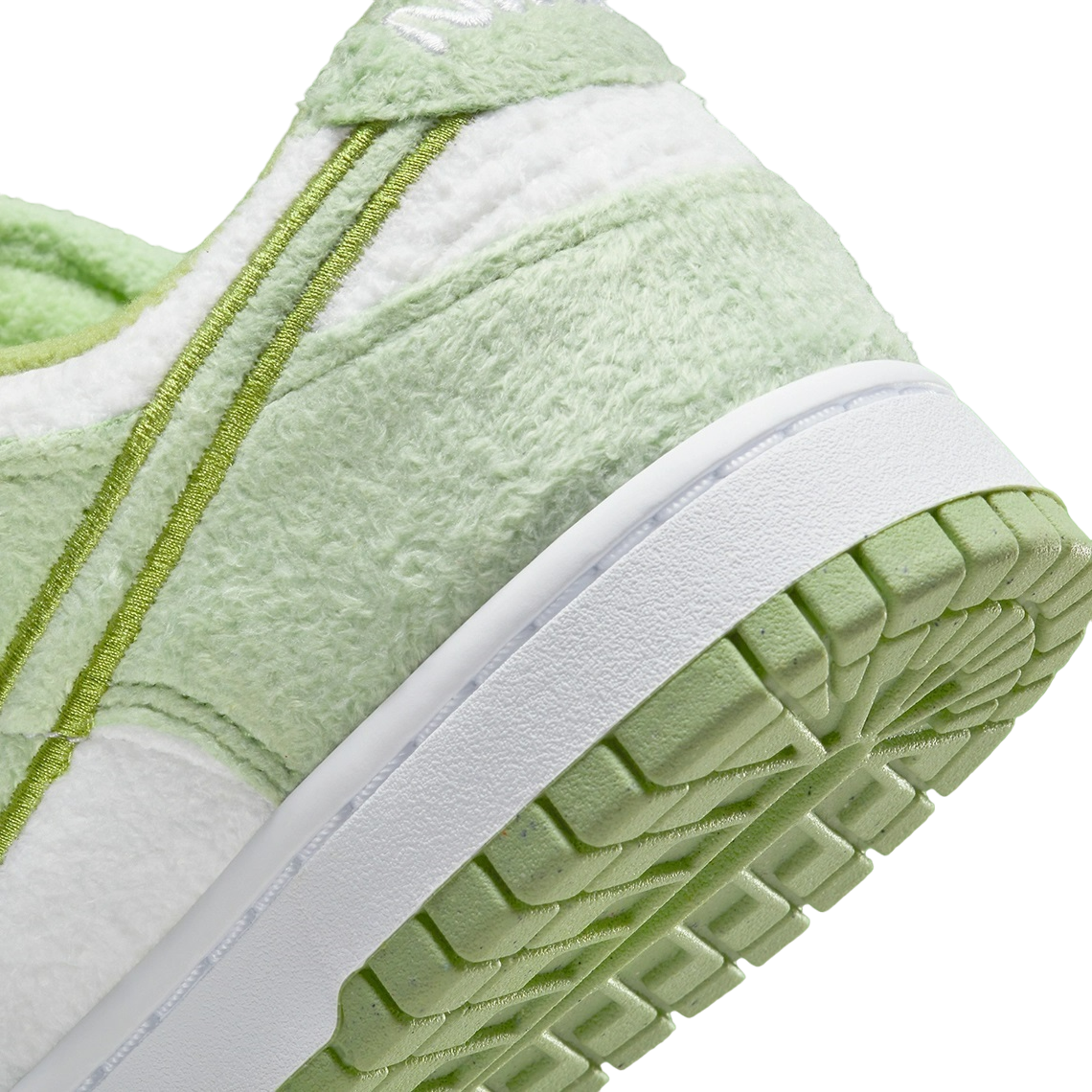 Nike Dunk Low - Honeydew (W)