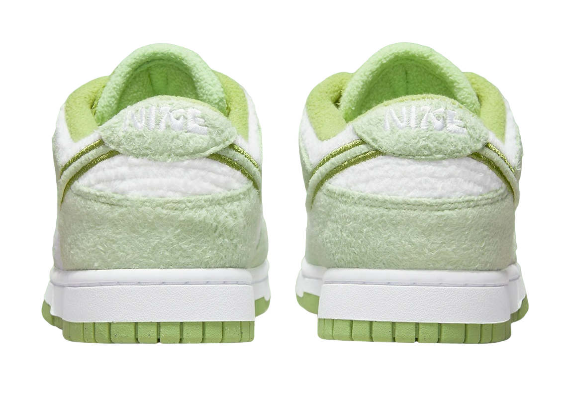 Nike Dunk Low - Honeydew (W)