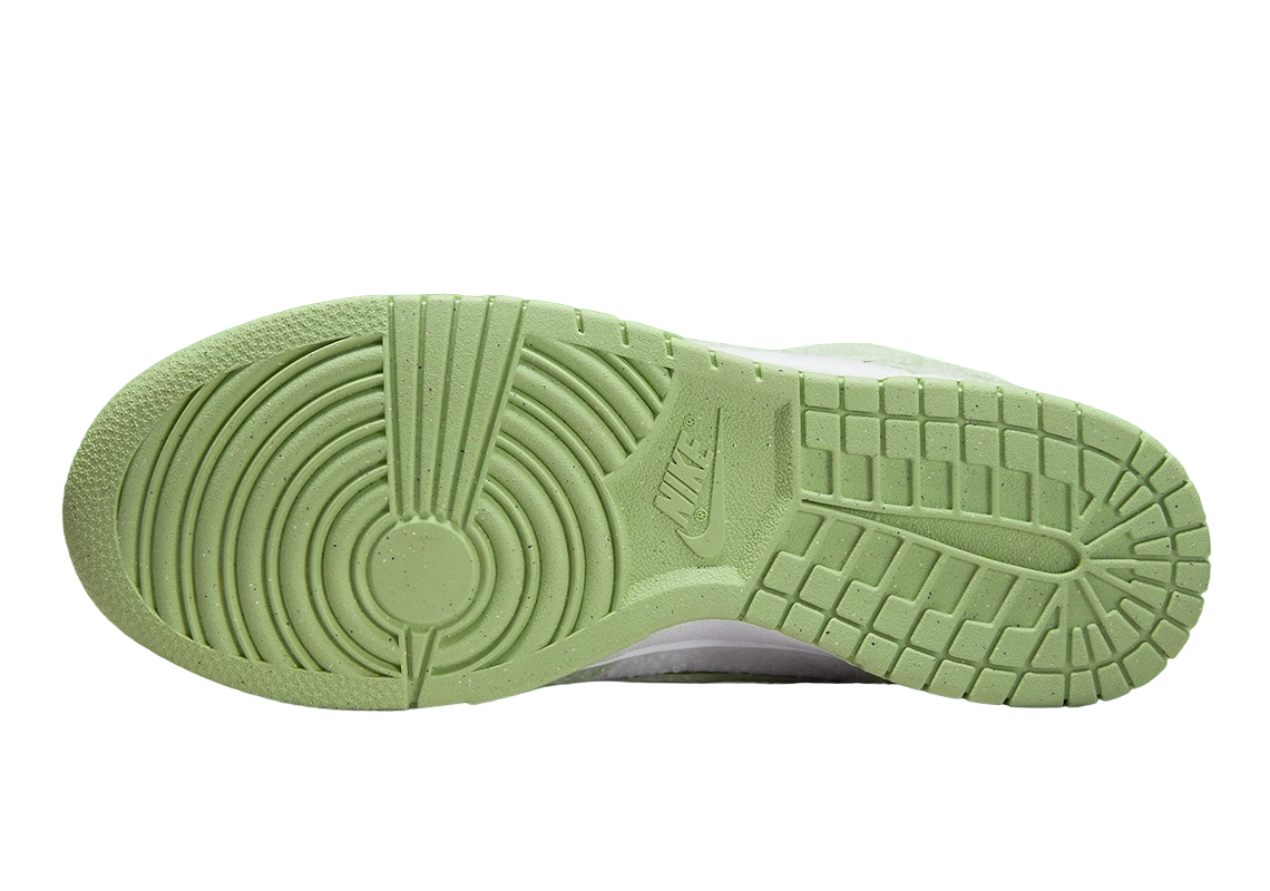 Nike Dunk Low - Honeydew (W)