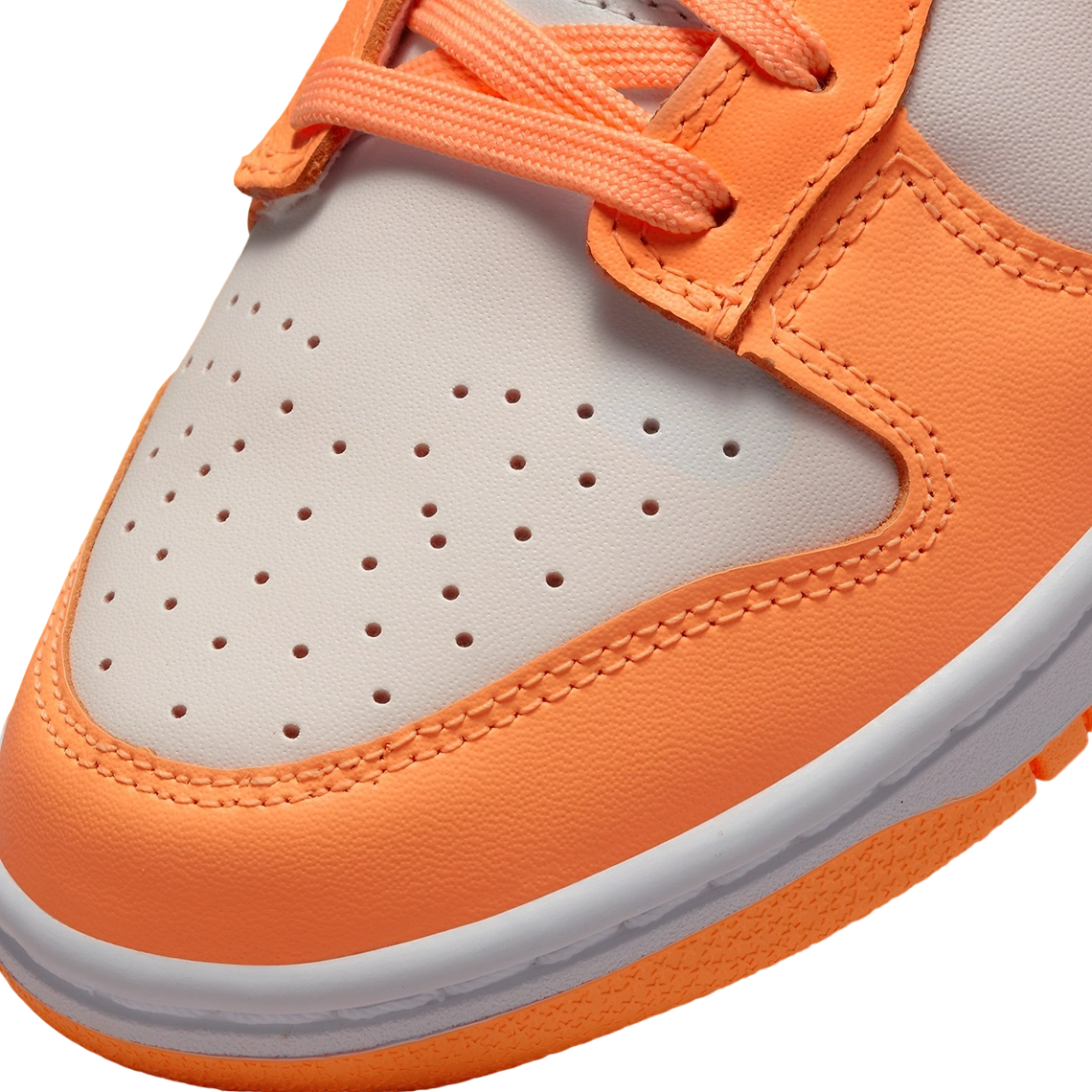Nike Dunk Low - Peach Cream (W)