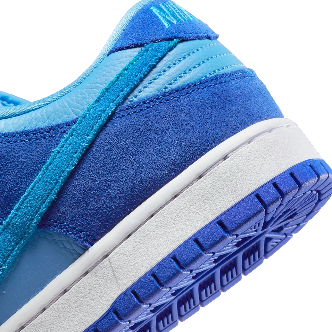 Nike SB Dunk Low Pro - Blue Raspberry