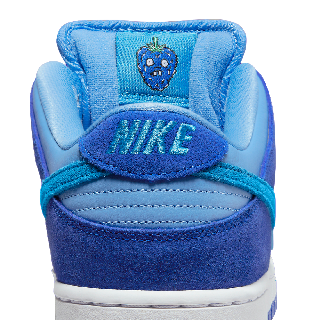 Nike SB Dunk Low Pro - Blue Raspberry