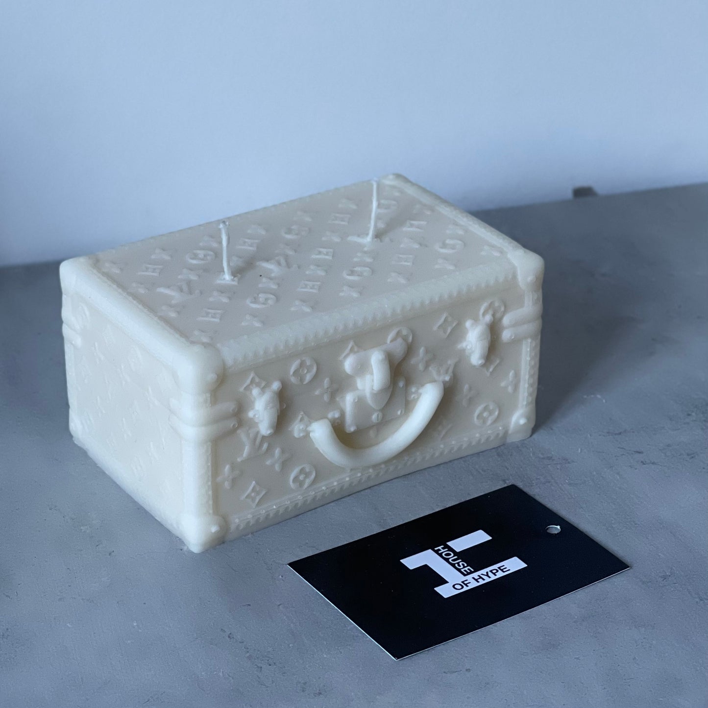LV Trunk Candle
